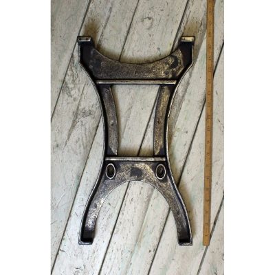 BENCH END FRAME ANLABY CURVED 420 X 380MM CAST ANT IRON