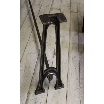 BENCH END FRAME AXDANE 2 ROD HOLES CAST ANT IRON 400 X 230MM