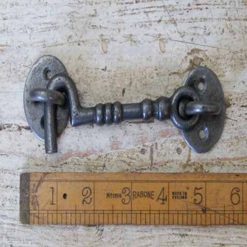 CABIN HOOK & STAPLE SHED CAST ANTIQUE IRON 4 / 100MM