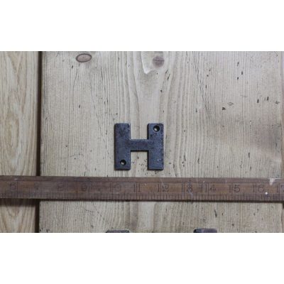 CAST IRON LETTER H 50MM H ANT IRON