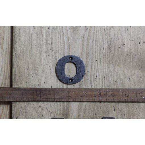 CAST IRON LETTER O 50MM H ANT IRON