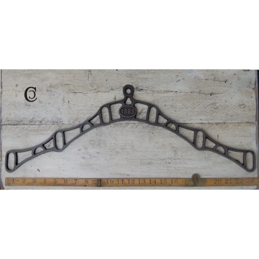 CLOTHES AIRER RACK END 6 HOLE ‘1883’ HANGING ANT IRON 600MM