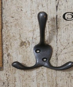 COAT HOOK DOUBLE ADDISON 4 HOLE CAST ANT IRON 5 / 130MM