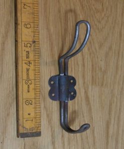 COAT HOOK WIRE BUTTERFLY DESIGN ANT IRON 150MM