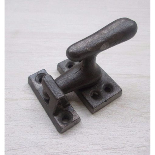 CUPBOARD SWIVEL TEE CATCH BOLT CAST ANT IRON SHAKER 45X40MM