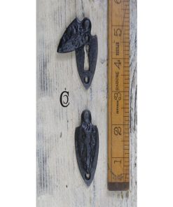 ESCUTCHEON SPEARHEAD ANTIQUE IRON WITH COVER 2 / 50MM