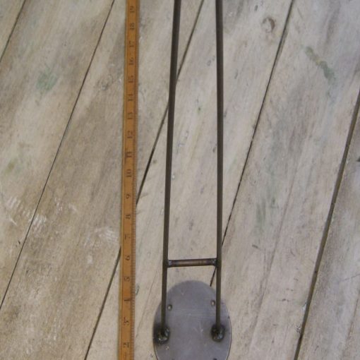 HAIRPIN LEG CIRCULAR PLATE WELLY BOOT ANT IRON 710MM / 28