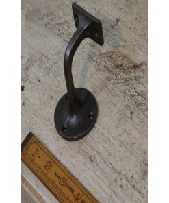 HANDRAIL BRACKET MEDIUM DUTY CAST ANTIQUE IRON 80MM / 3.75