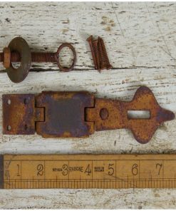HASP & STAPLE SPEAR HEAD HINGED 3 PART RUST 180MM O/ALL