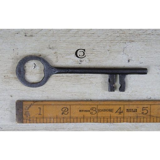 KEY CAST ANT IRON GOTHIC 4 / 100MM