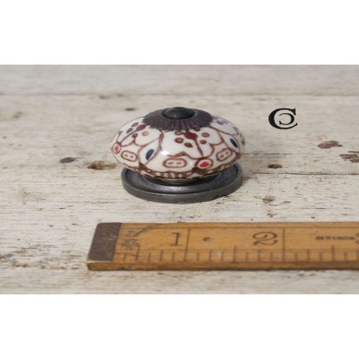 KNOB PATTERNED CERAMIC ALBANY WITH BACK PLATE 35MM DIA