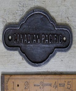 PLAQUE CANADIAN PACIFIC TOTEM ANT IRON 150MM