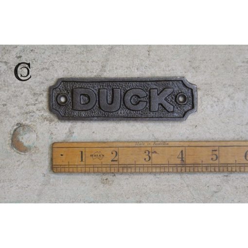 PLAQUE DUCK CAST ANTIQUE IRON 113MM X 33MM