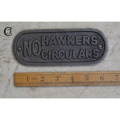 PLAQUE NO HAWKERS CIRCULARS ANT IRON 163MM X 62MM