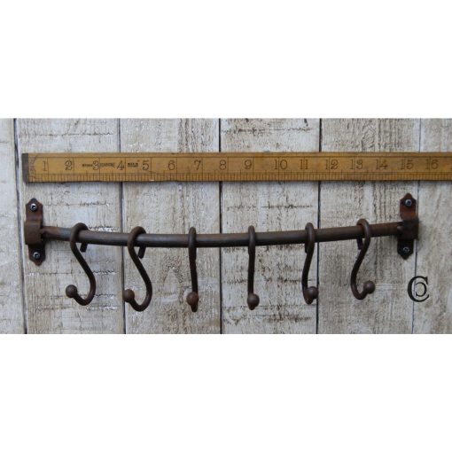 SLIDING HOOK RAIL WITH ‘S’ HOOKS ANT IRON 16 / 400MM BOWLEY