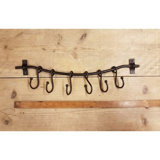 SLIDING HOOK RAIL WITH ‘S’ HOOKS BEESWAX 18 / 460MM