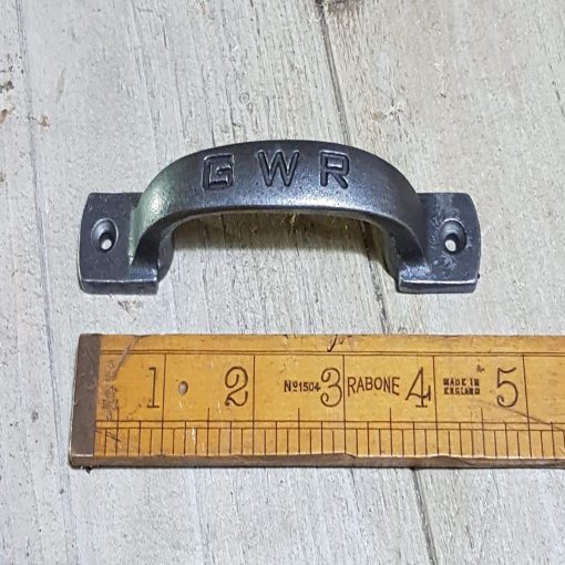 SQUARE D HANDLE HORIZONTAL GWR CAST ANT IRON 120MM