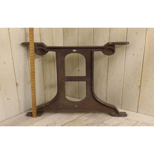 TABLE END FRAME VALIANT (ROD SEP) HEAVY CAST IRON 650MM