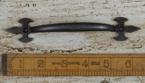 Pull Handle GOTHIC Bow Cast Ant Iron 6 / 157mm