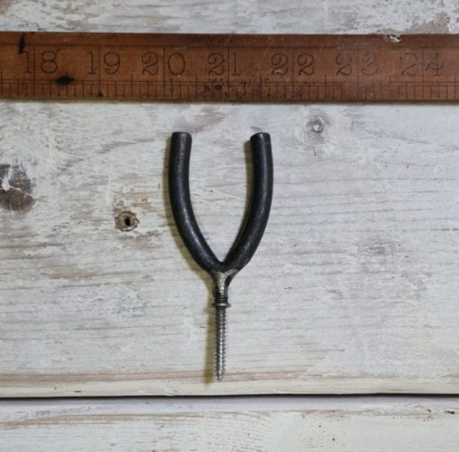 VEE Hook Screw-In Thread Antique Iron 65mm